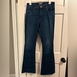 Mother Weekender Fray dark jeans